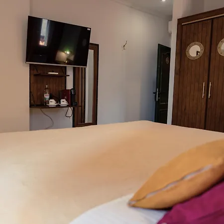 Diana Hotel 3*