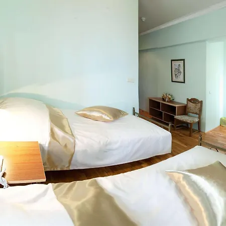 Diana Hotel