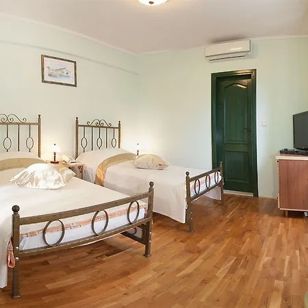 Hotel Diana 3*