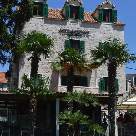 Diana Hotel 3*
