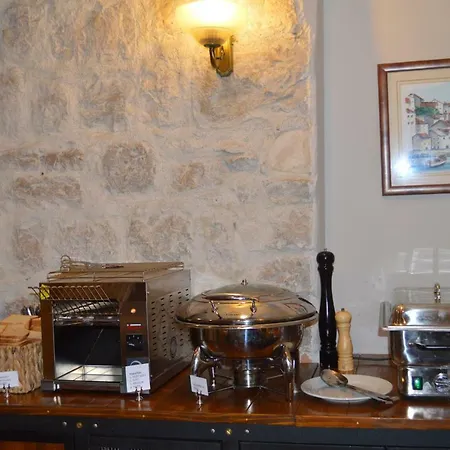 Diana Hotel 3*