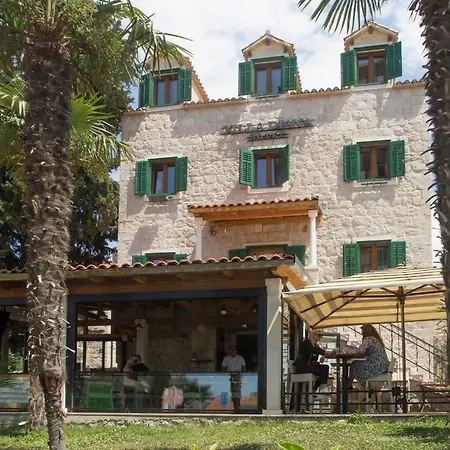 Hotel Diana