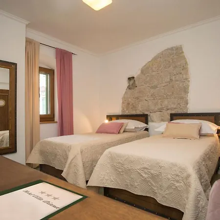 Hotel Diana