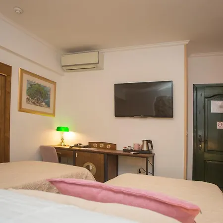 Hotel Diana